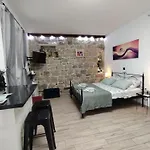 Apartment Central 1